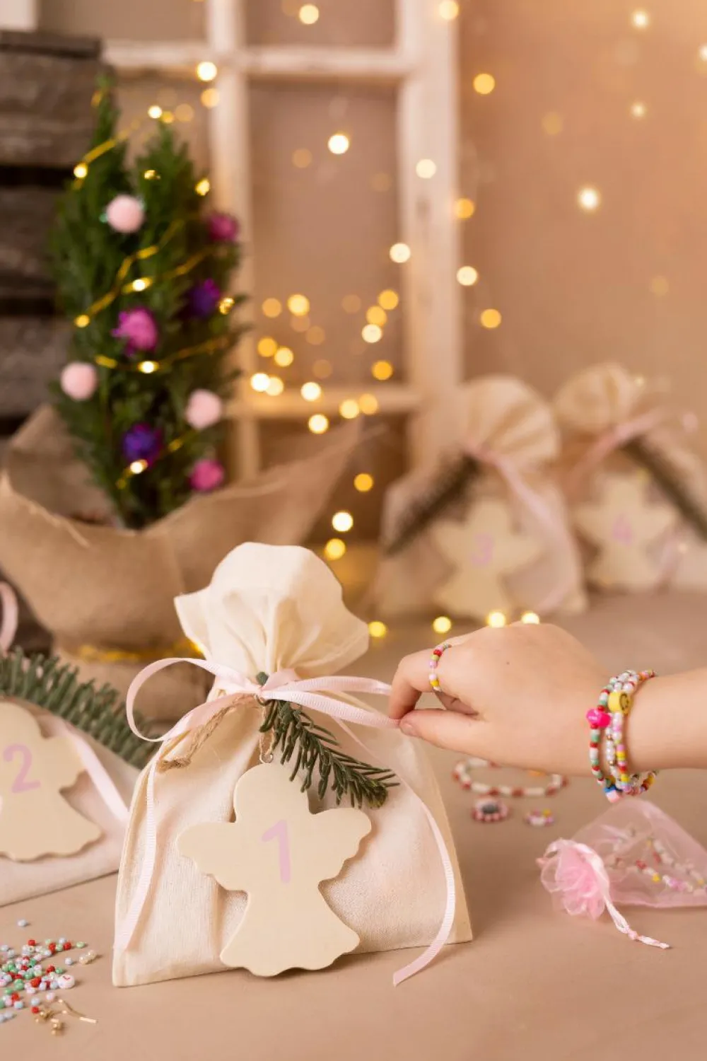 Creativ Company Adventskalender - Smykke-projekter