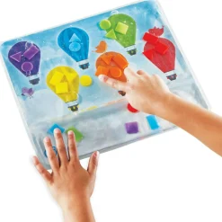 Learning Resources Aktivitetsmåtte - Former, farve & finmotorik