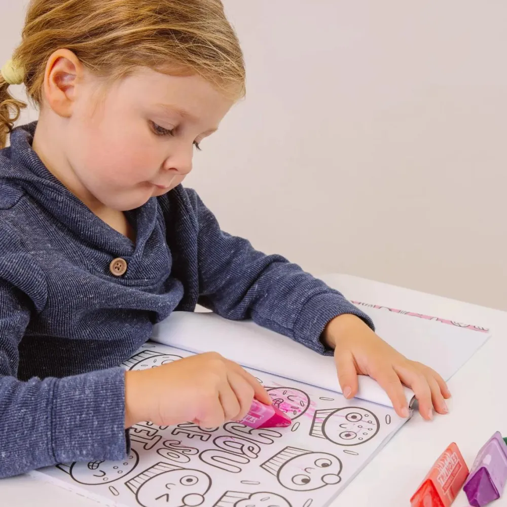 Discount OOLY Farvelægningsbog - Happy Snacks