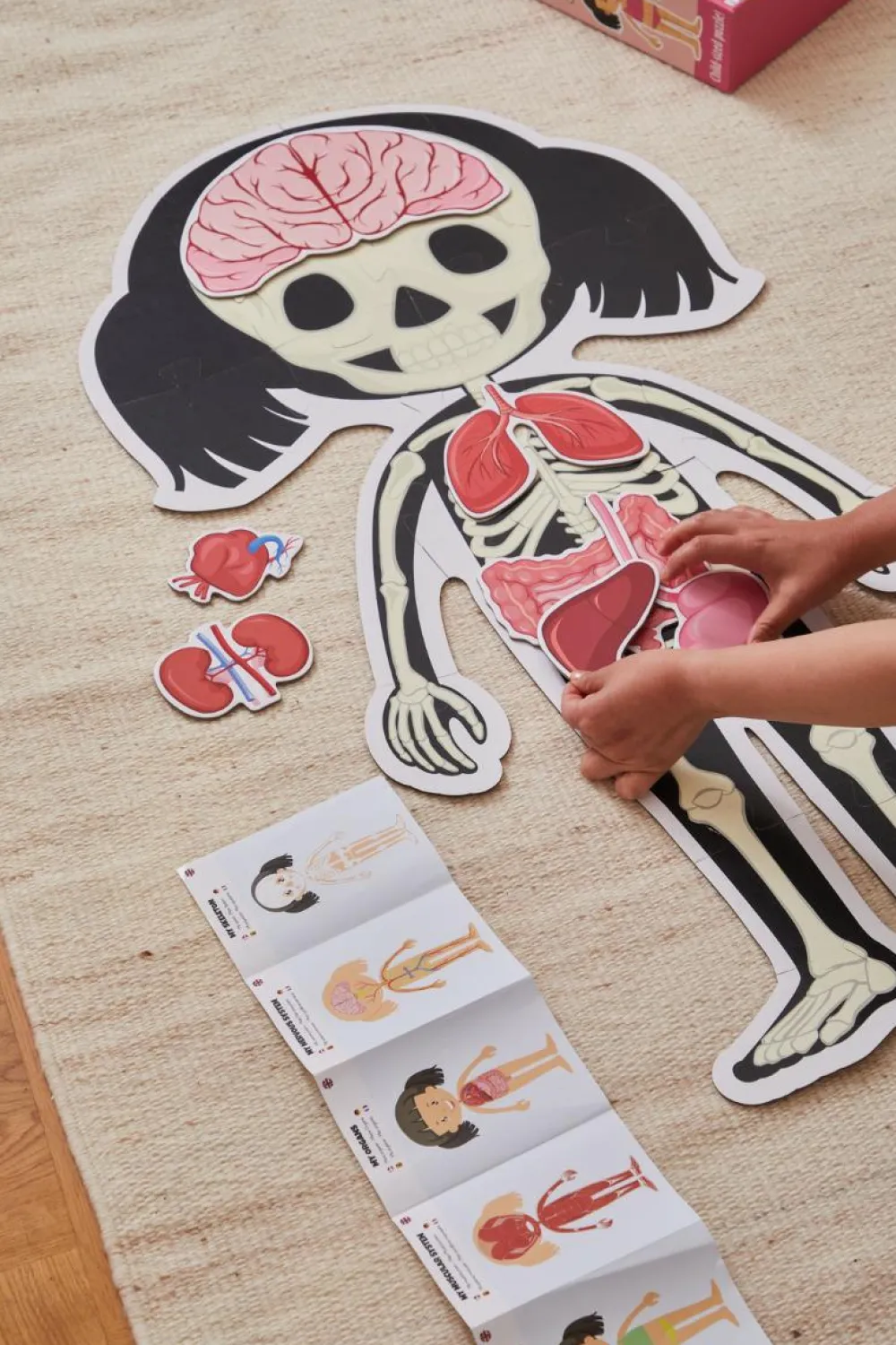 Clearance Gulvpuslespil m. 36 brikker - Pige