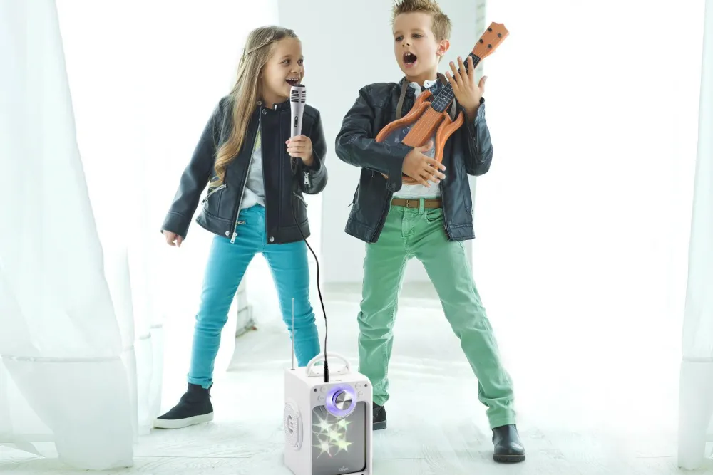 Best Karaokemaskine m. bluetooth + lys - Hvid