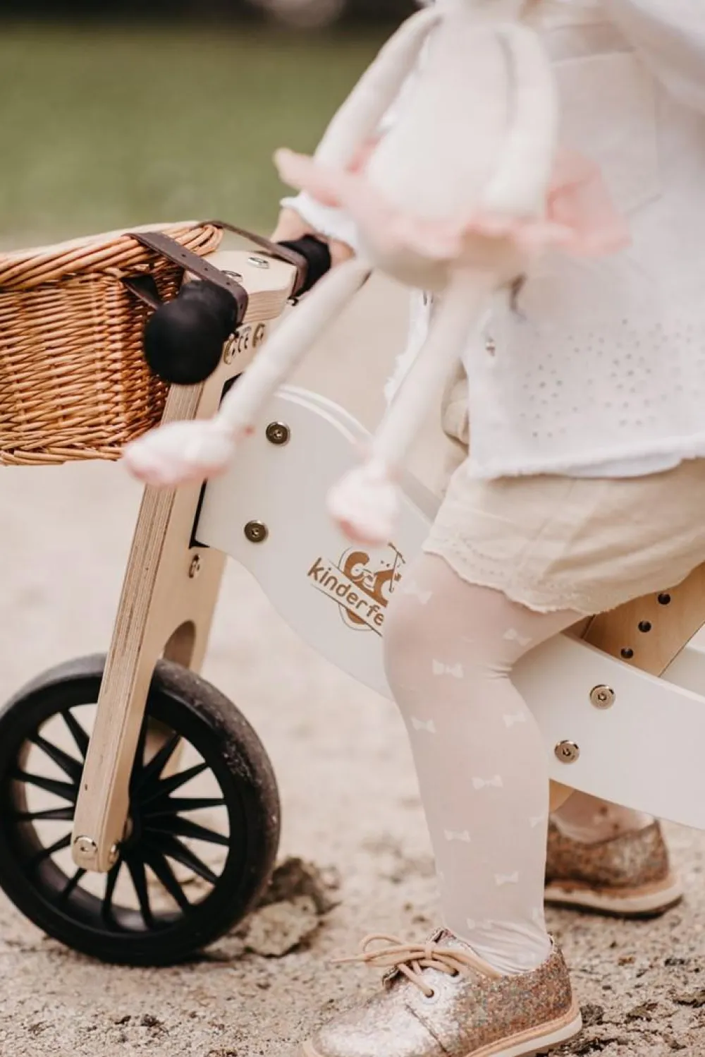Discount Kinderfeets Løbecykel - Tiny Tot 2-i-1 Plus, Hvid