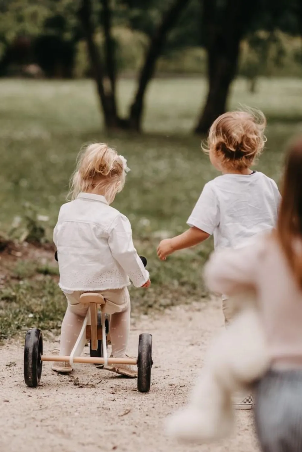 Discount Kinderfeets Løbecykel - Tiny Tot 2-i-1 Plus, Hvid