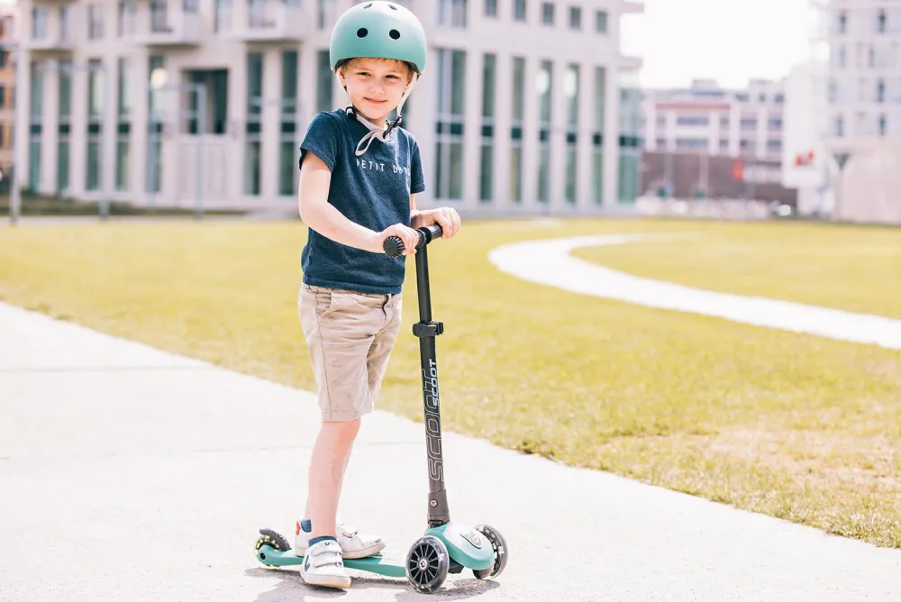 Sale Scoot & Ride Løbehjul - Highwaykick 3 m. LED, Forest