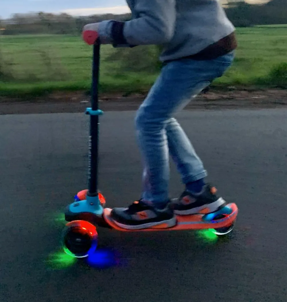 Discount Chillafish Løbehjul Scotti GLOW - Ginger