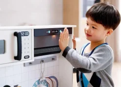 New Hape Legekøkken med mikroovn, lys og lyd