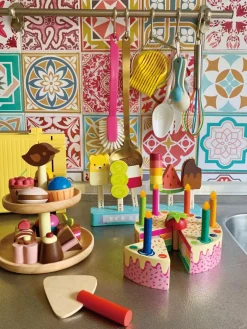 Sale Tender Leaf Legemad - Lagkage med lys