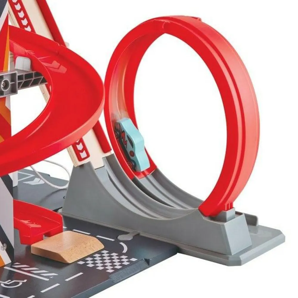 Hape Parkeringshus inkl. stunt-rampe